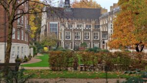 Pameran Islam, Astronomi & Cetak Arab di Perpustakaan Middle Temple: Sebuah Jendela ke Dunia Ilmu Pengetahuan dan Budaya