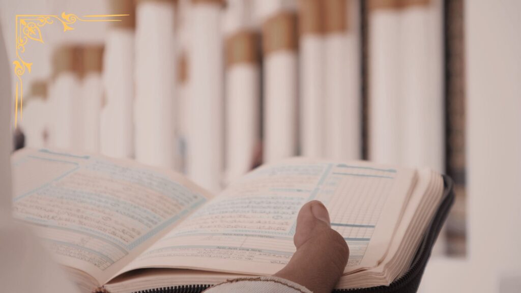 PESAN DAN HIKMAH DALAM SURAH LUQMAN AYAT 17